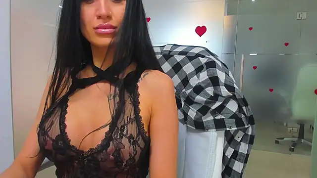Queenrafaella online show from May 4, 5:22 am