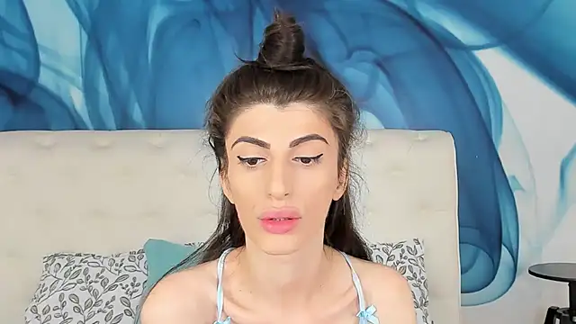 SkinnyDolly online show from October 25, 2:08 am