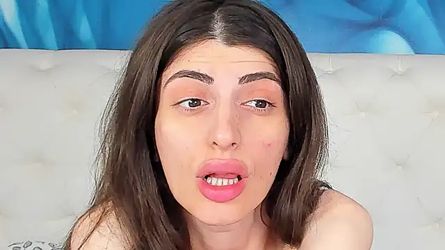 SkinnyDolly online show from June 1, 2:46 am