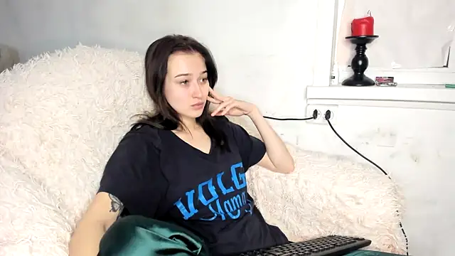 eva and adam1 online show from March 31, 7:03 pm