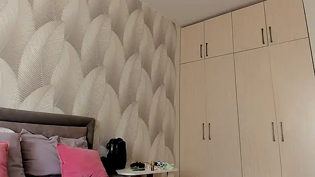 Bambiii bby online show from February 25, 3:49 am