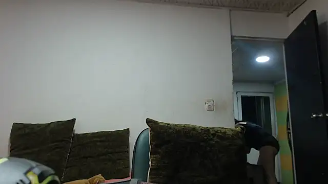 carolina linarez69 online show from April 29, 12:14 am