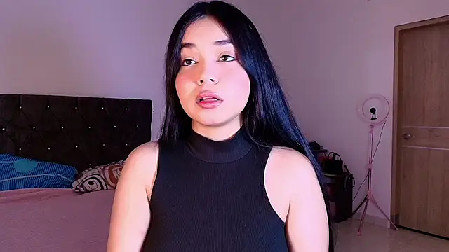 AuroraFiore online show from December 15, 3:45 am