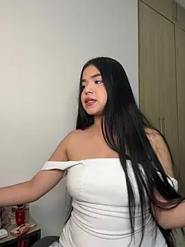 AuroraFiore online show from May 1, 1:42 am