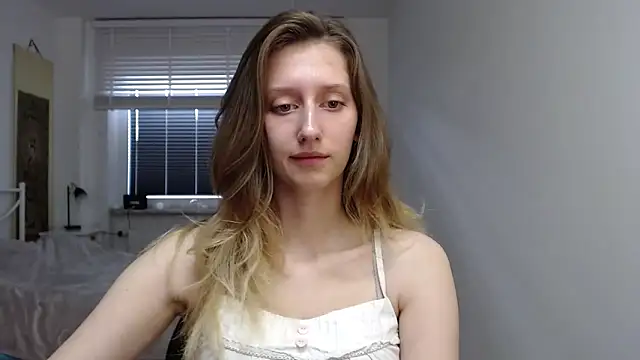 Snapshot of LUNA_delight chatting on September 19, 5:39 am LUNA delight online show from September 19, 5:39 am