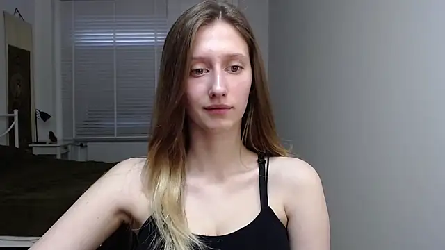 Snapshot of LUNA_delight chatting on October 20, 5:32 am LUNA delight online show from October 20, 5:32 am