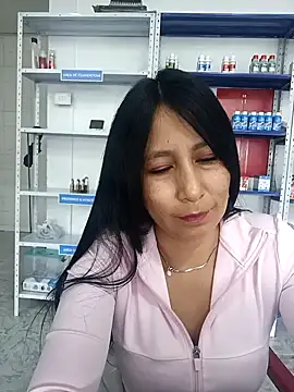 Megan jennerr online show from September 18, 3:10 pm