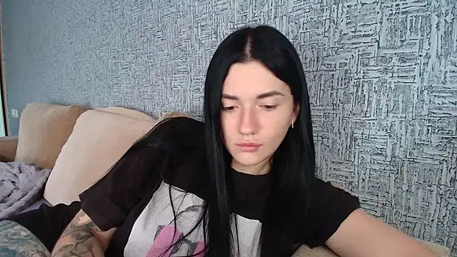 Liana diva online show from June 9, 2:05 pm