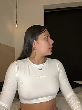 floriamANDjazmin online show from August 5, 3:02 am