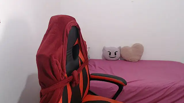 madelyn30 online show from October 1, 9:36 am