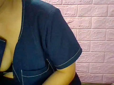 Mimi18x online show from June 11, 3:47 am