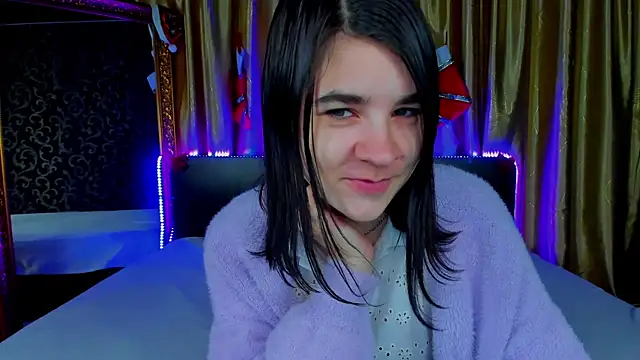  Polly Love  online show from December 22, 7:11 am