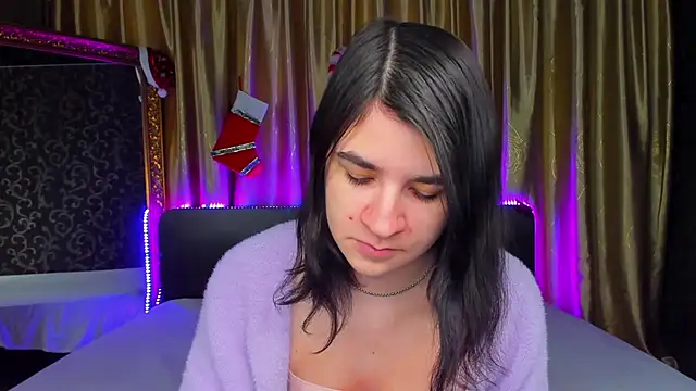  Polly Love  online show from January 7, 7:34 am