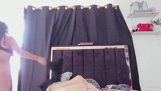 Moon Sammy online show from July 6, 3:03 pm