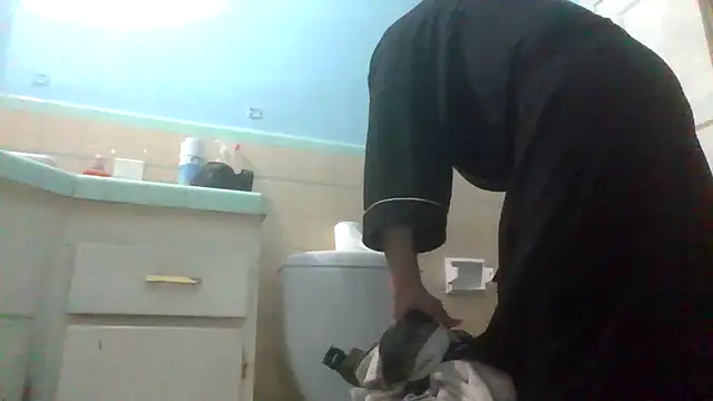 nakedtony81 online show from March 21, 1:43 am