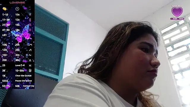Snapshot of Gabycutee chatting on October 19, 9:28 pm Gabycutee online show from October 19, 9:28 pm