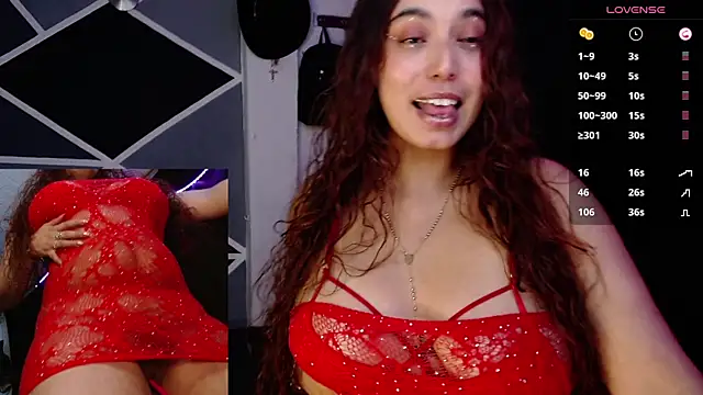 liannalee  online show from January 5, 10:57 pm