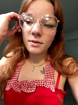 Snapshot of foxy_ana13 chatting on October 1, 4:50 am foxy ana13 online show from October 1, 4:50 am