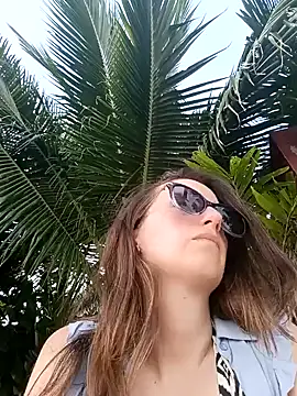 Snapshot of Alexvit2616 chatting on December 2, 9:54 am Alexvit2616 online show from December 2, 9:54 am