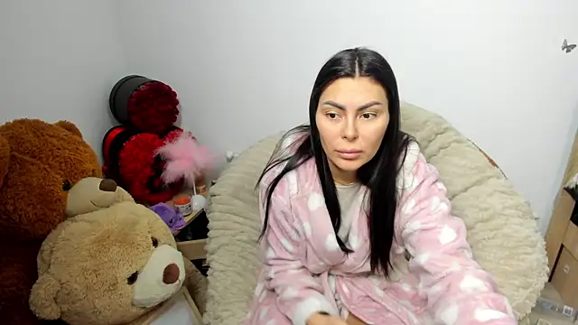 kilenyapatrice online show from February 22, 12:39 pm