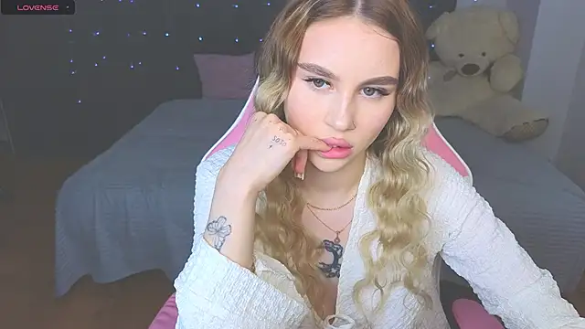 doll barbieee online show from May 13, 4:57 pm