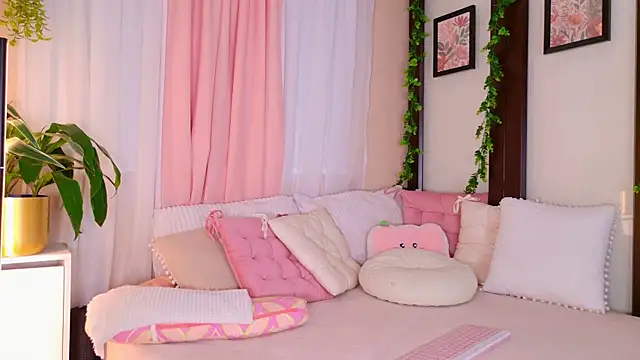 Zafiiro Blue online show from March 19, 10:25 pm