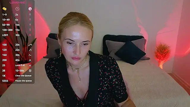 Snapshot of AlisssaRose chatting on September 11, 10:21 pm AlisssaRose online show from September 11, 10:21 pm