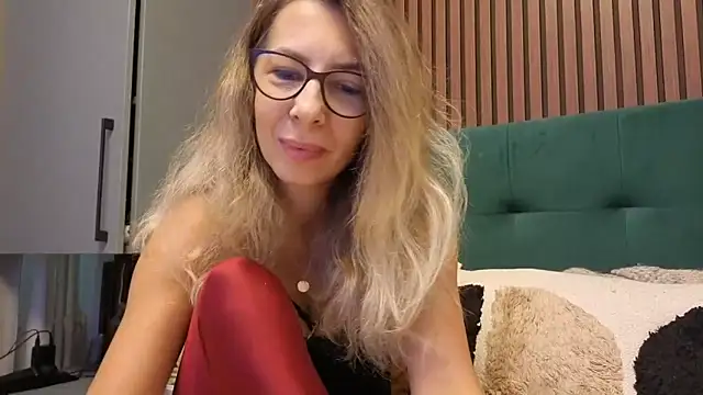 SukyGirl online show from November 5, 7:46 am