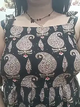 cute-mahek online show from June 3, 6:46 pm