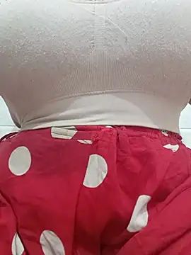 cute-mahek online show from July 18, 11:40 pm