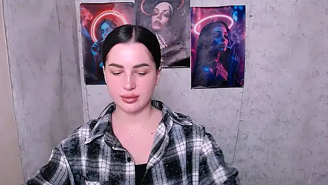 Snapshot of DivaKaily_ chatting on November 1, 9:19 pm DivaKaily online show from November 1, 9:19 pm