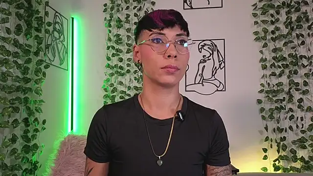 MiaMorgan  online show from July 23, 2:58 pm