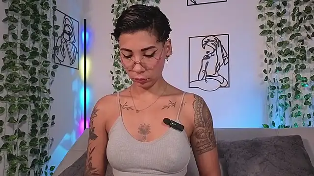 MiaMorgan  online show from July 5, 10:21 am