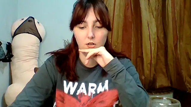 Snapshot of MiaStika chatting on October 14, 7:38 pm MiaStika online show from October 14, 7:38 pm
