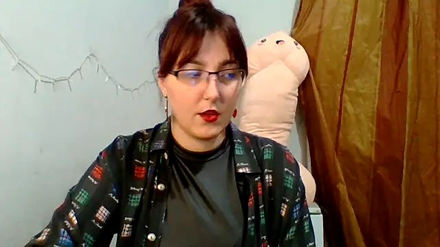 Snapshot of MiaStika chatting on September 26, 5:54 pm MiaStika online show from September 26, 5:54 pm