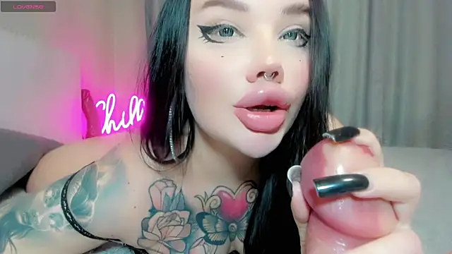 Aira vi online show from May 1, 5:32 am