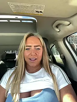 sunshinekisses online show from March 12, 6:21 pm