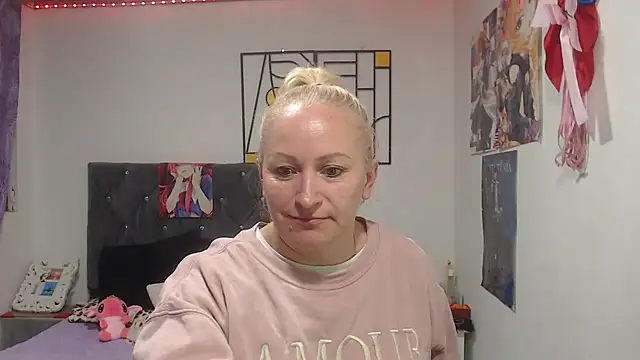 emperabigbootybigass online show from July 8, 12:29 pm
