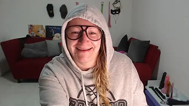 Snapshot of emperabigbootybigass chatting on September 9, 1:33 pm emperabigbootybigass online show from September 9, 1:33 pm