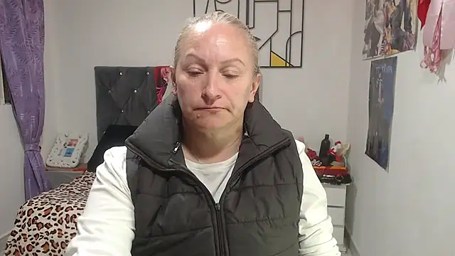 emperabigbootybigass online show from July 28, 12:23 pm
