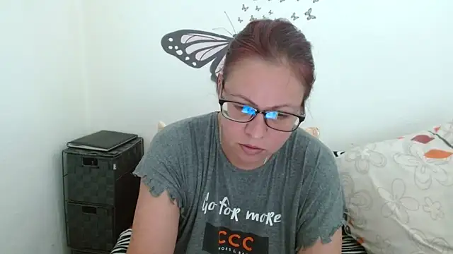 LadyHellene online show from May 2, 5:55 am