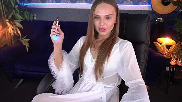 KiraGrayy online show from November 24, 1:57 pm