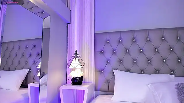 VioletthaRous online show from June 30, 10:42 pm