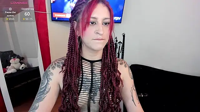 Sofi F w online show from June 12, 7:22 pm