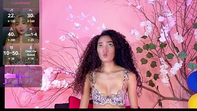 Charlotte Love10 online show from June 10, 2:05 pm