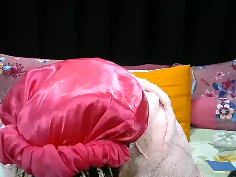 Pearl 00 online show from April 27, 6:38 pm