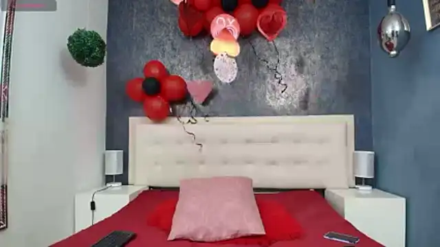 Celestial Queen  online show from February 17, 2:49 pm