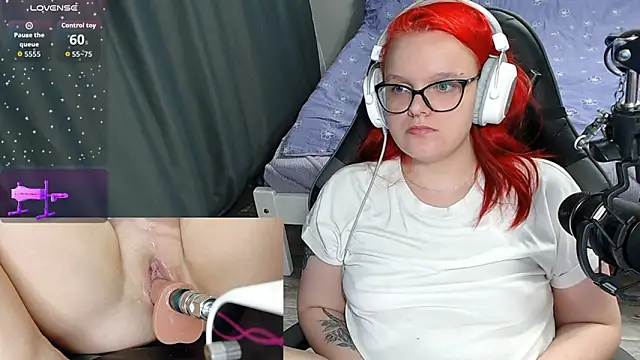 DivaMarisa online show from April 10, 4:35 pm