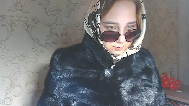 DolphinDreams online show from July 15, 1:32 am