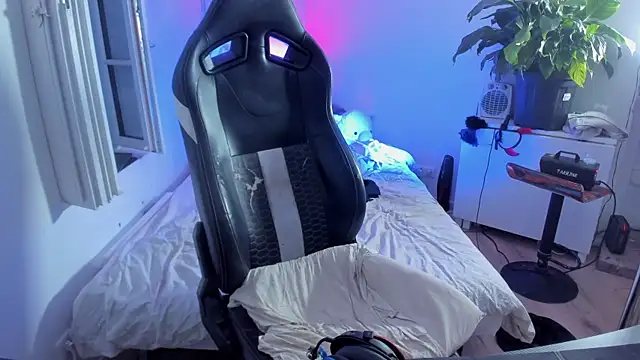 CeriseLapine online show from September 20, 5:55 pm